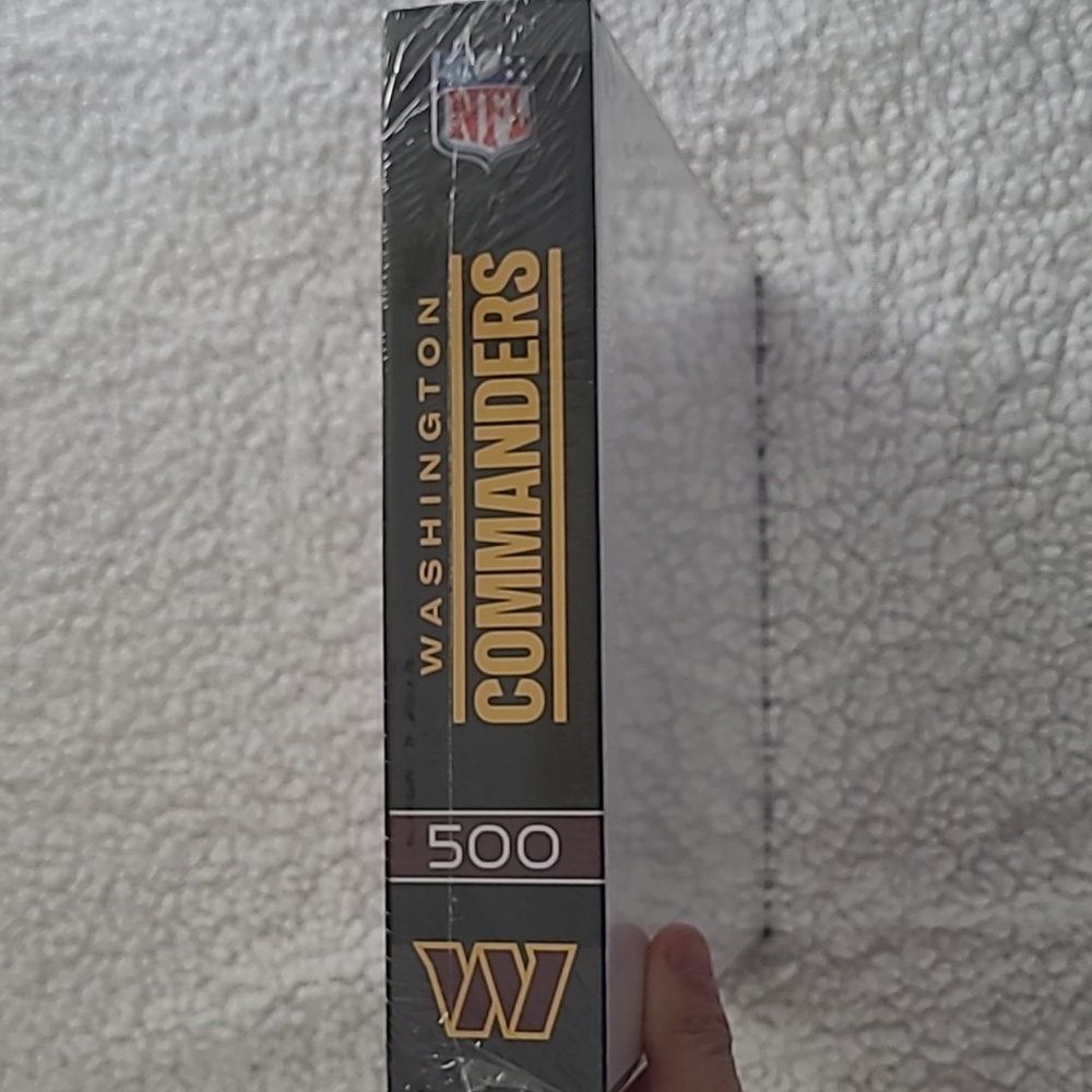 Washington Commanders 500 Piece Puzzle NWOT Unopened - Picture 4 of 5